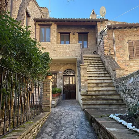 Il Giardino Di Chiara * アッシジ