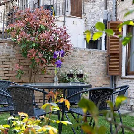 Il Giardino Di Chiara *