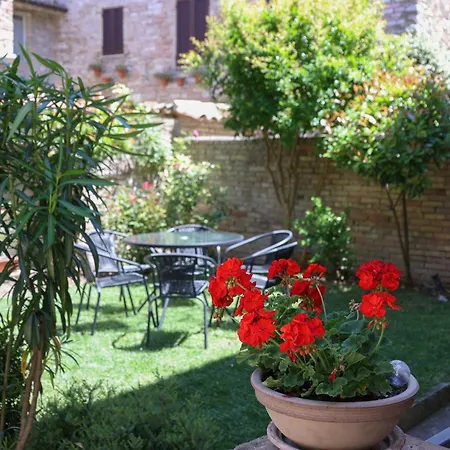 Il Giardino Di Chiara * アッシジ