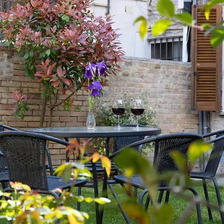 アパート Il Giardino Di Chiara